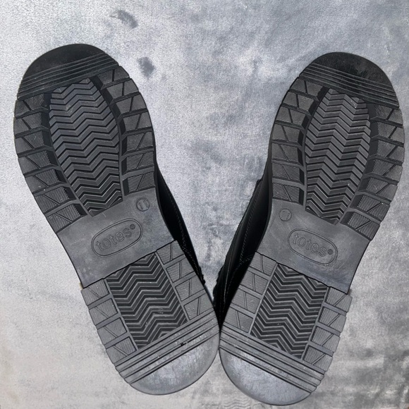 Totes Adjustable Waterproof Winter Boots Black Fleece Lined Velcro Size 11 M - Picture 6 of 7